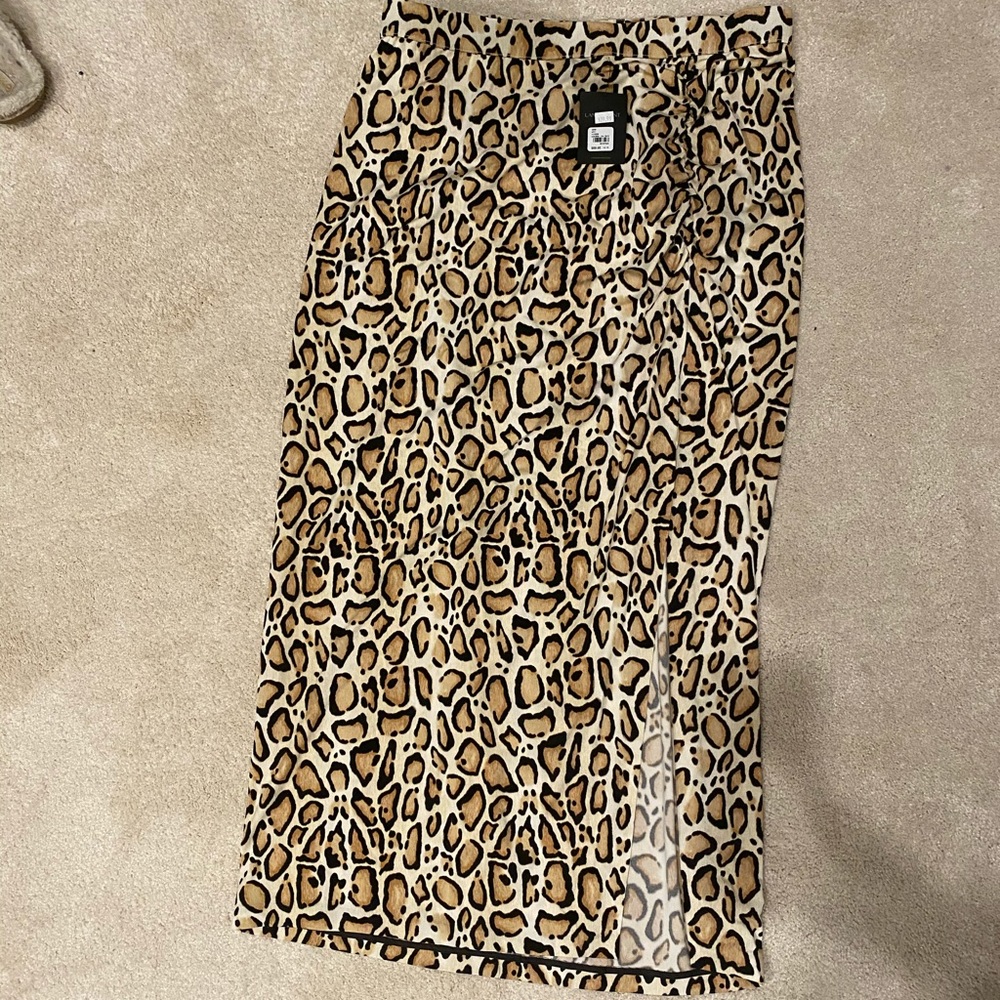 NWT leopard long skirt